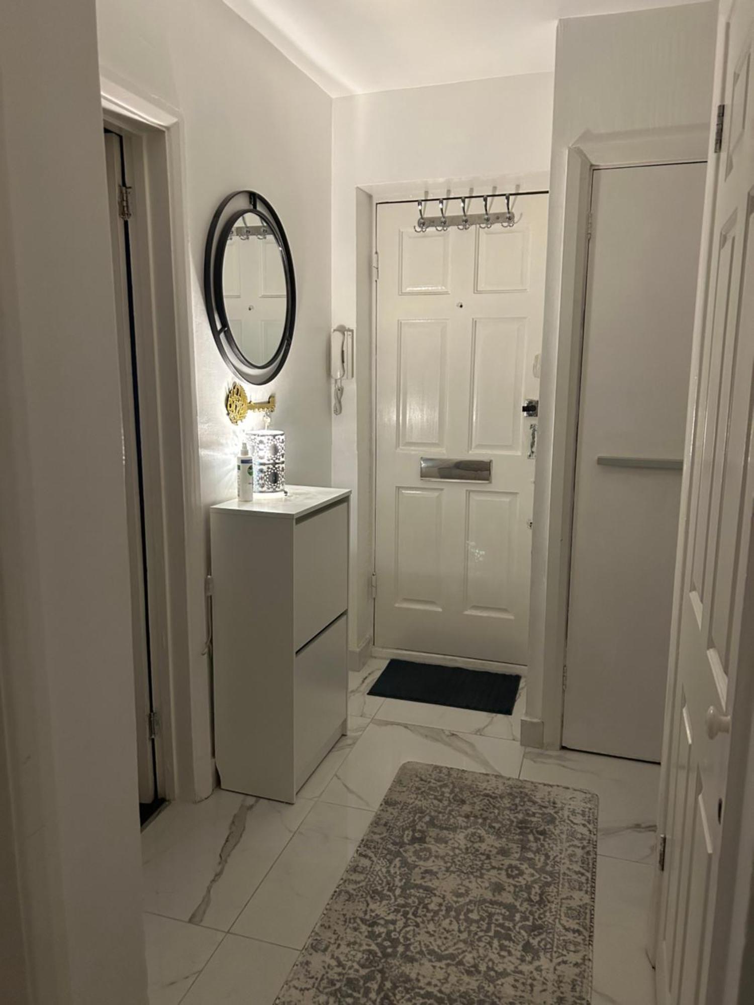 One Bedroom Flat In Chiswick W4 London Exterior photo
